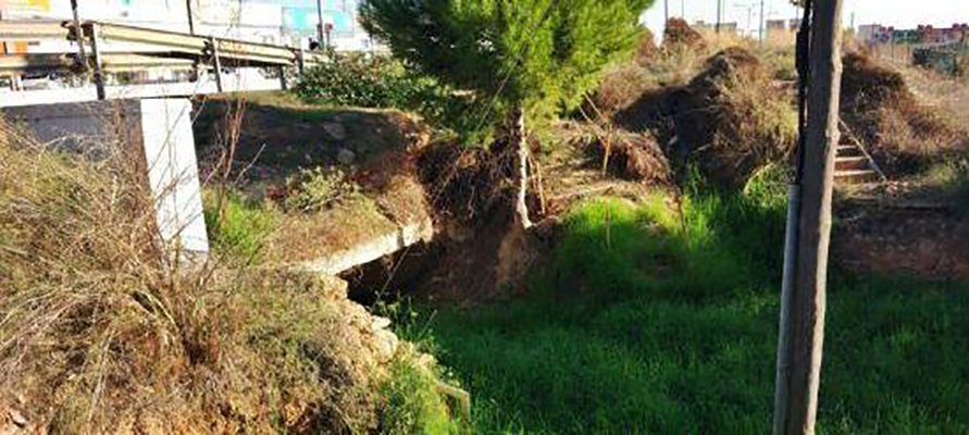 Aena alerta sobre torrente taponado cerca del Aeropuerto de Ibiza
