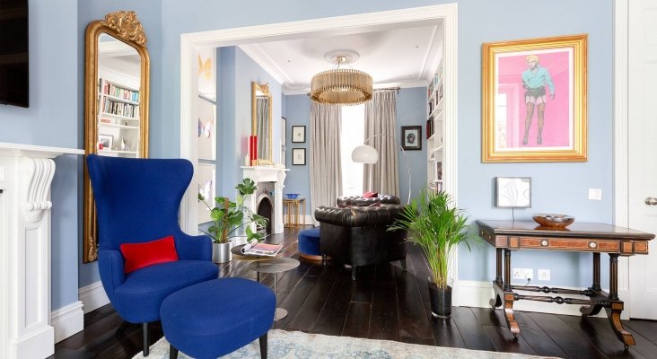 El ‘airbnb’ de los ricos permite dormir a escasos metros de la reina de Inglaterra| Foto: Vivienda de estilo 'pop art' ubicada en el barrio londinense de Camden Town- El País