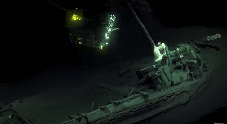 Descubren un barco intacto de 2.400 años en el mar Negro|Foto: El País