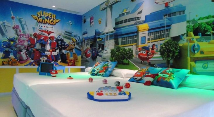 Hotel del Juguete, un concepto de hotel para Niños Grandes y Pequeños-1