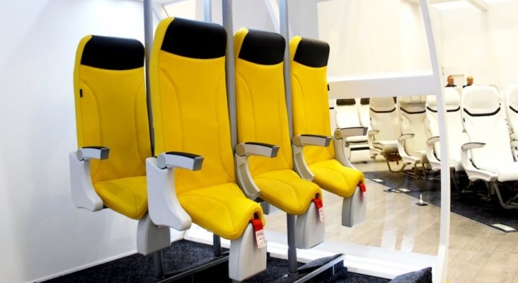Un nuevo asiento de avión obliga a los pasajeros a volar de pie|Foto: The Skyrider 2.0- Aviointeriors vía Insider