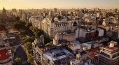 Buenos Aires suma casi un millón de asientos de vuelos internacionales en 3 años|Foto: CC BY 2.0 Luis Argerich