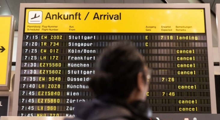 220.000 pasajeros afectados por la huelga de seguridad en aeropuertos alemanes|Foto: EFE vía El Confidencial