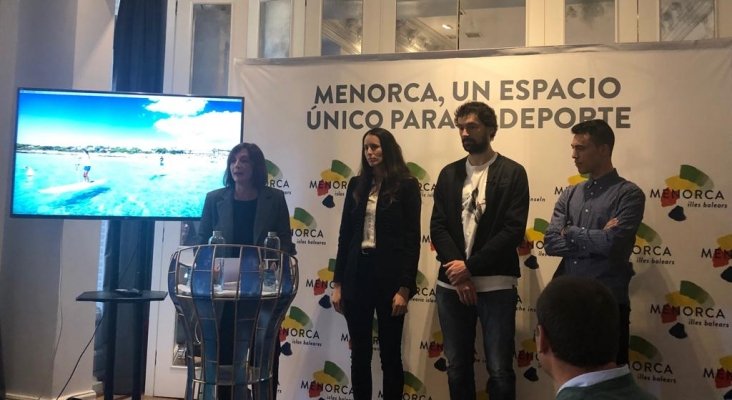 Dcha a Izqda. Maite Salord, Gemma Triay, Sergio Llull y Albert Torres durante la presentación de Menorca 'La isla del Deporte'