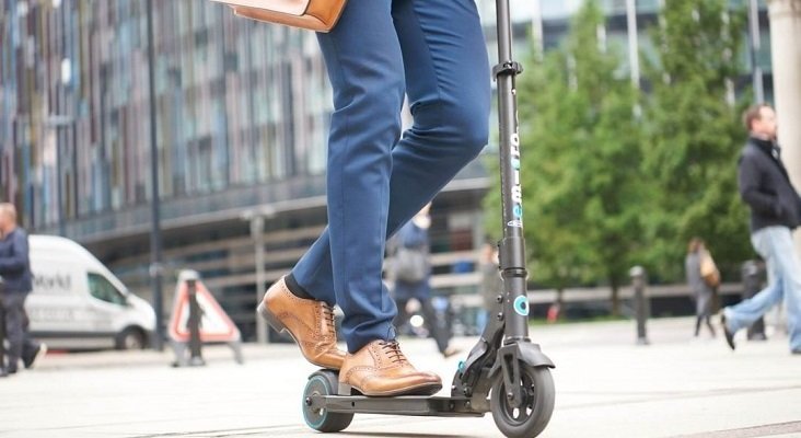 Los patinetes eléctricos invaden Málaga con la ayuda del sector privado|Foto: plataformazeo.com