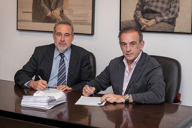 Luis Riu, CEO de RIU Hotels & Resorts; y Javier Basagoiti, socio presidente de Corpfin Capital Real Estate