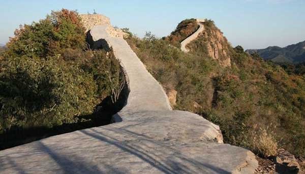 La restauración de la Gran Muralla con cemento indigna a los chinos