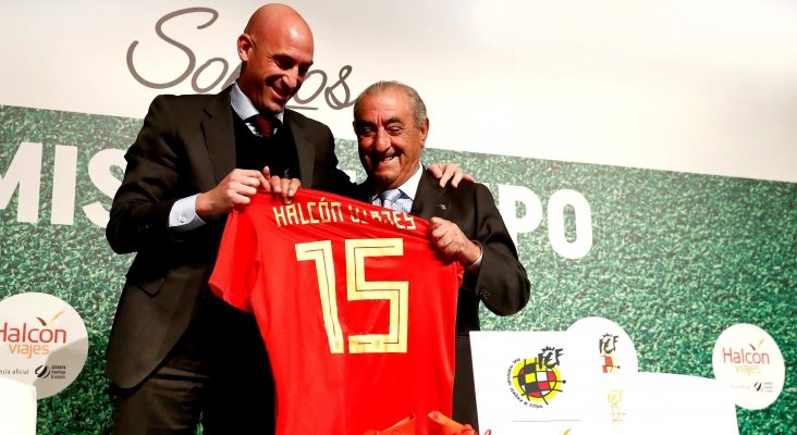 Halcón Viajes ficha por la selección española de fútbol | Foto: Luis Rubiales, presidente de la RFEF (izq.) junto con Juan José Hidalgo, presidente de Globalia