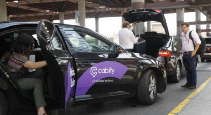 Cabify vuelve a Barcelona por un vacío legal en el decreto catalán| Foto: Cabify vía cronicaglobal.elespanol.com