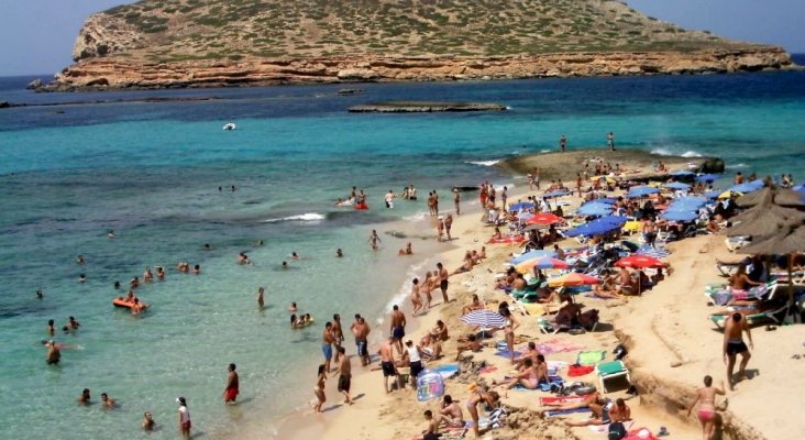 Ibiza pierde competitividad por culpa de la masificación