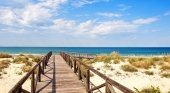 Seis hoteles Meliá para conocer la Costa de la Luz | Foto: Sol Sancti Petri acceso a la playa