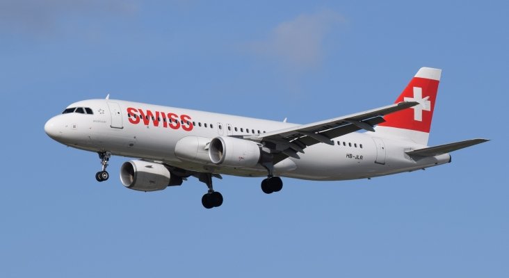 Swiss International Air Lines Airbus A320 200 (HB JLR) arrives London Heathrow 11Apr2015 arp