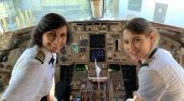 Una casualidad “familiar” en un vuelo entre Los Ángeles y Atlanta| Foto: John R. Watret vía Twitter