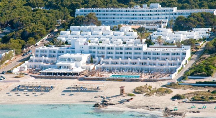 40 hoteles RIU premiados con los ‘Loved by guests’| Foto: Riu La Mola (Formentera)- riu.com