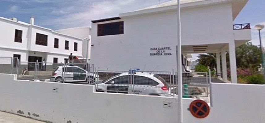 Turista hiere a cuatro agentes y rompe coche de policía en Lanzarote|Foto: La Voz de Lanzarote