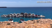 Denuncian una fiesta a bordo de 17 barcos en aguas protegidas de Formentera | Foto: Diario de Ibiza