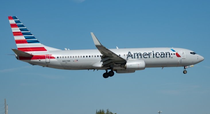 American Airlines Boeing 737 823 (N807NN) at Miami International Airport