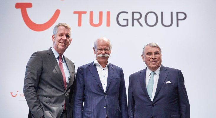 Fritz Joussen, CEO; Dr Dieter Zetsche, presidente del consejo de Supervisión; y Klaus Mangold