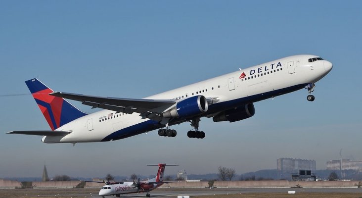Delta Air Lines B767 3P6 ER N1501P EDDS 2011 Delta Air Lines B767 3P6 ER N1501P EDDS 2011