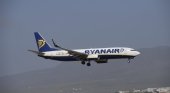 "Ryanair es ahora la décima empresa contaminante de carbono más grande de Europa" |foto: Ángel Ortiz Suárez