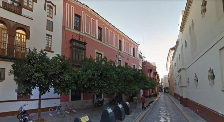 Una histórica casa-palacio de Sevilla se convertirá en hotel | Foto: Casa de los Condes de Ibarra (a la izq.)-Google Maps