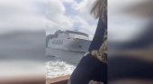 Un ferry y un barco turístico, a punto de chocar en aguas de Baleares