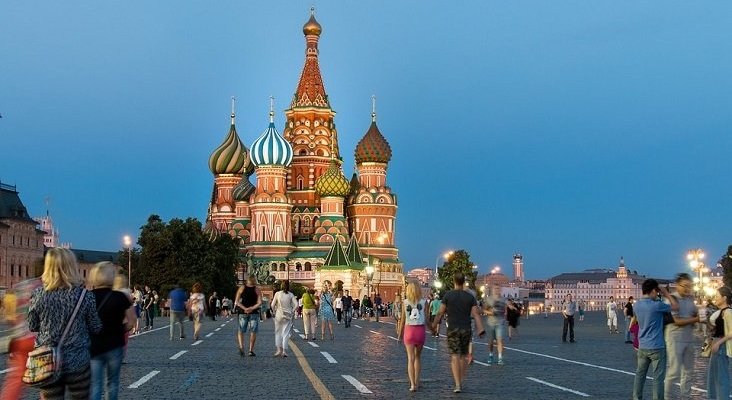 Los turistas podrán viajar a Rusia con visados electrónicos en 2021