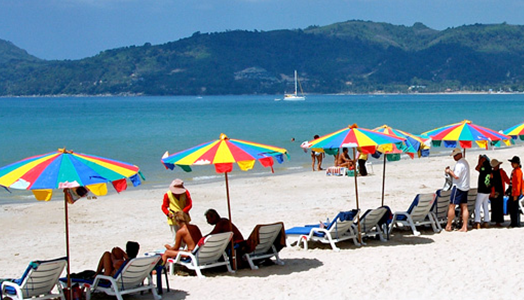 Tailandia quiere limitar el turismo en sus playas