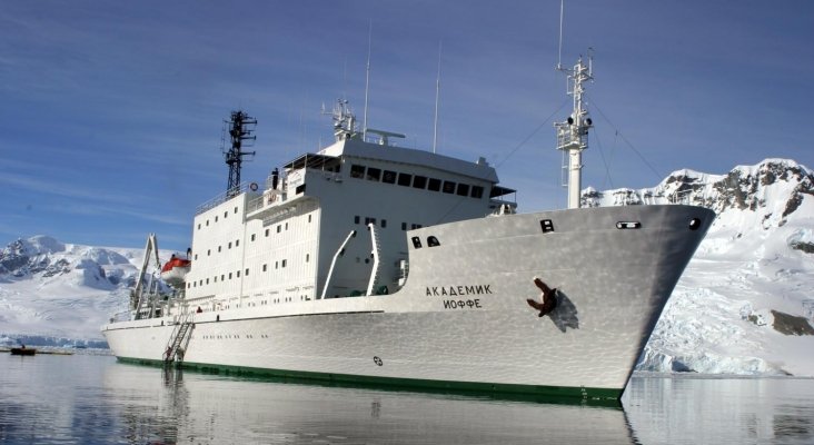 Peligran las vacaciones de cientos de turistas: Rusia confisca dos cruceros | Foto: MV Akademik Ioffe-expeditionsonline.com