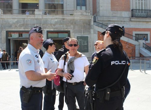 Patrullas conjuntas internacionales garantizan la seguridad de los turistas