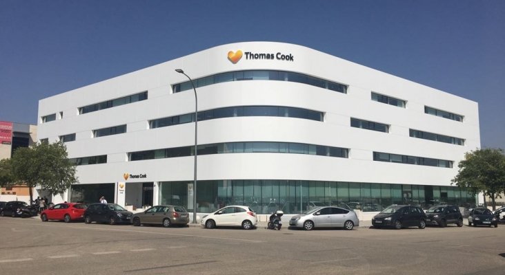 exteriores de las oficinas de thomas cook en palma