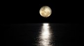 La luna, el lugar que visitarían los españoles si pudieran viajar al espacio