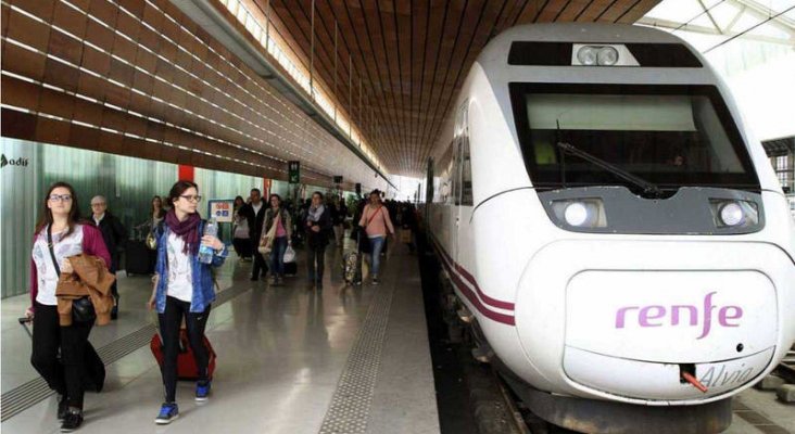 Arranca la primera jornada de huelga de Renfe en plena operación salida | Foto: RTVE