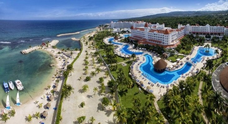 Las drogas y “juegos con alcohol” truncan las vacaciones con TUI de una familia  | Foto: Grand Bahia Principe Jamaica- Booking.com