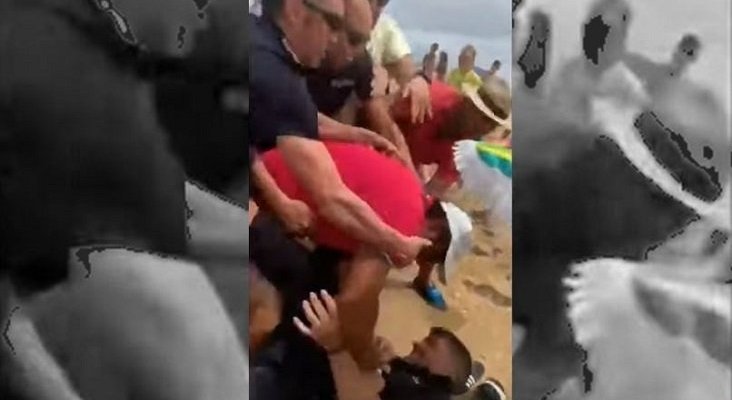 Prensa extranjera se hace eco de la inseguridad en las playas de España |Foto: Agresión a un agente de la Policía Local en Punta Umbría (Huelva)