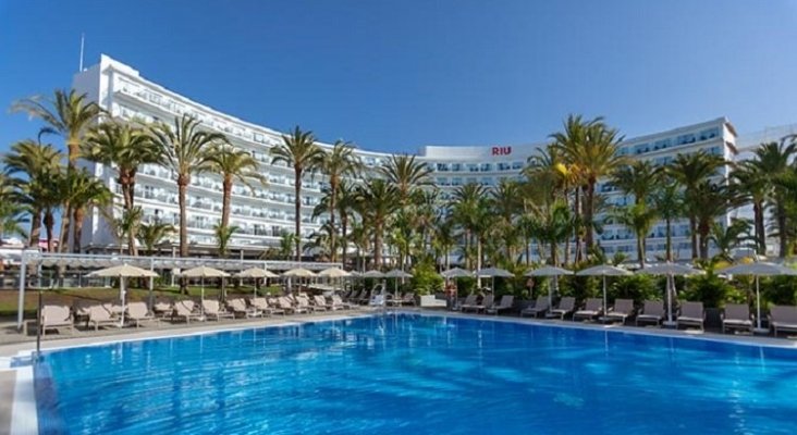 El Riu Palmeras, primer hotel de RIU en Canarias, reabre con categoría Palace