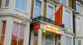 El fundador de easyJet pierde su cadena hotelera