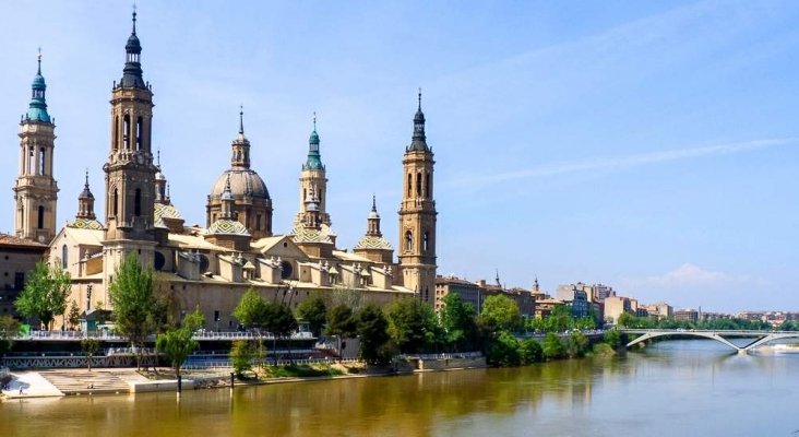 Basílica del Pilar y el río Ebro, Zaragoza