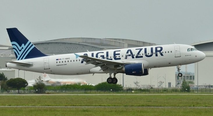 Airbus A320 200 Aigle Azur (AAF) F HBIO MSN 3242 (9880949303)