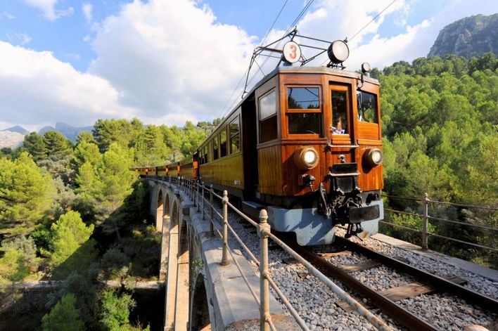 Rechazan la OPA sobre el tren turístico de Sóller (Mallorca)|Foto: Mallorcadiario