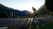 La bicicleta eléctrica está mal vista en el Camino de Santiago | Foto: El País