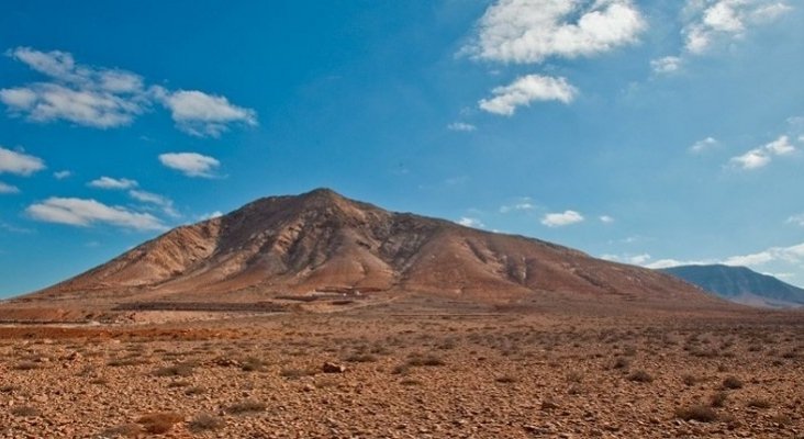 Hoteleros de Fuerteventura estallan ante el rechazo al proyecto de Chillida en Tindaya | Foto: holaislascanarias.com