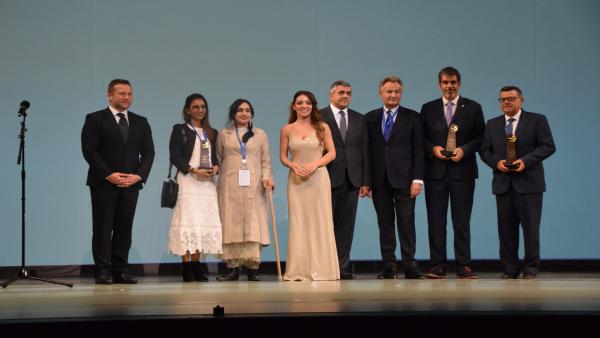 Todos los premiados durante la gala