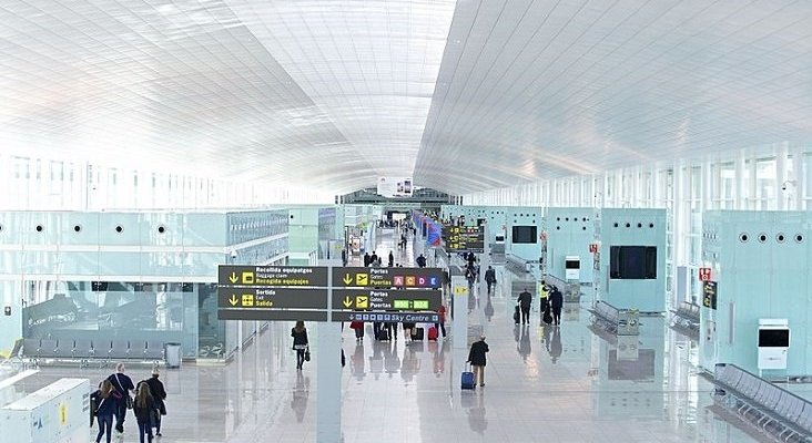 800px T1 del Aeropuerto de Barcelona El Prat