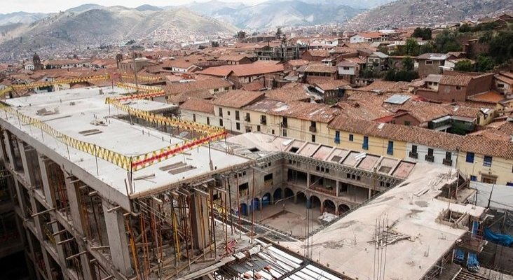 Ordenan demoler un hotel en construcción, por haber destruido muros incas | Foto: AFP vía Página 12