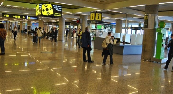 75% de descuento: El billete de los mallorquines triplica el precio al de un peninsular | Foto: Aeropuerto Palma de Mallorca- Arodriguezgo (CC BY-SA 4.0)