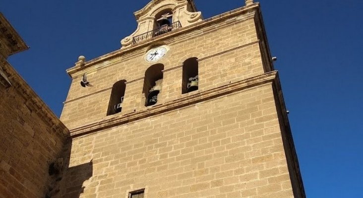 Polémica por el ascensor de cristal del campanario de la Catedral de Almería|Foto: La Voz de Almería