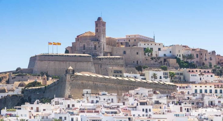 Murallas Castillo Dalt Vila Ibiza