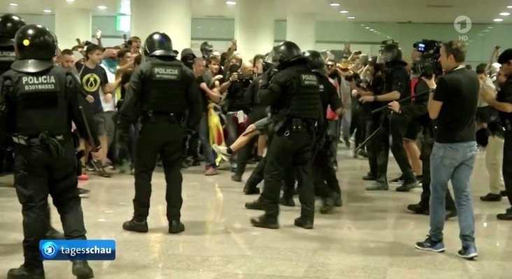 Revueltas en Aeropuerto de Barcelona|Tagesschau Revueltas en Aeropuerto de Barcelona|Tagesschau
