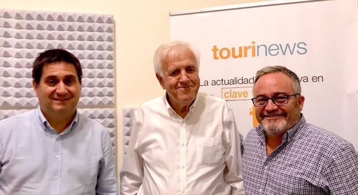 Pablo Guillén, director comercial de THe Hoteles; Lothar Buss, ex Vicepresidente Ejecutivo de Thomas Cook; e Ignacio Moll, director de Bungalow 103 